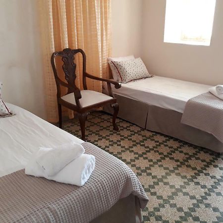 Maria Guesthouse Кіні Екстер'єр фото