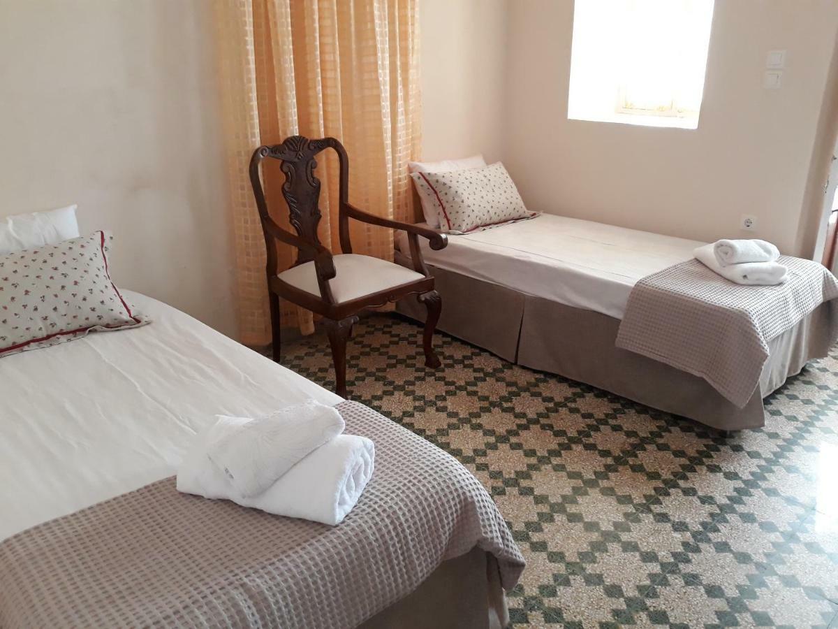 Maria Guesthouse Кіні Екстер'єр фото
